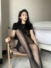 武汉市-武昌区品尝长腿黑丝的高冷御姐