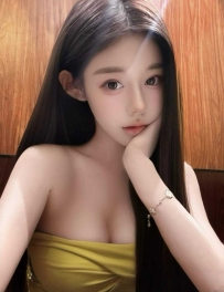 太原00后粉嫩肥鲍小姐姐