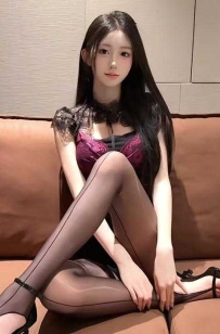 【北京】非常水嫩妹子大长腿黑丝袜