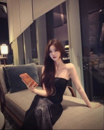 北京市大兴区御姐黑丝趴着打桩