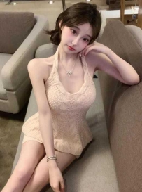 性感发骚妹妹舔个遍
